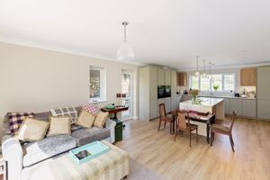 Photo 27- click for photo gallery